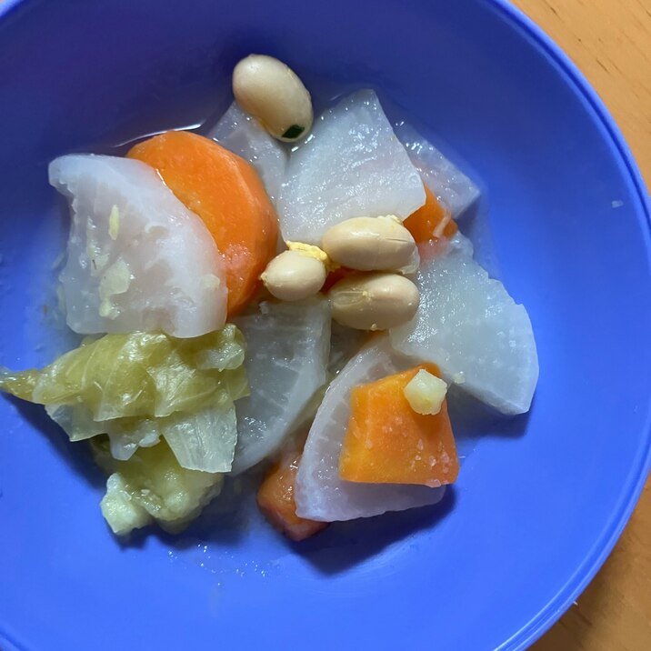 大根と人参と白菜と蒸し豆煮